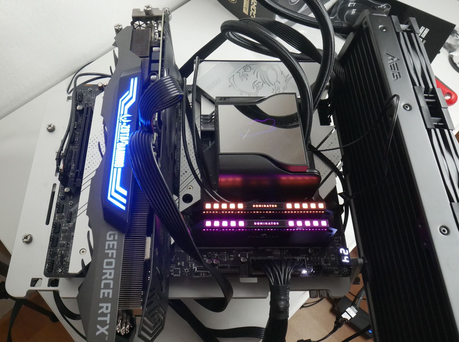 Review MSI MEG Coreliquid S360 8