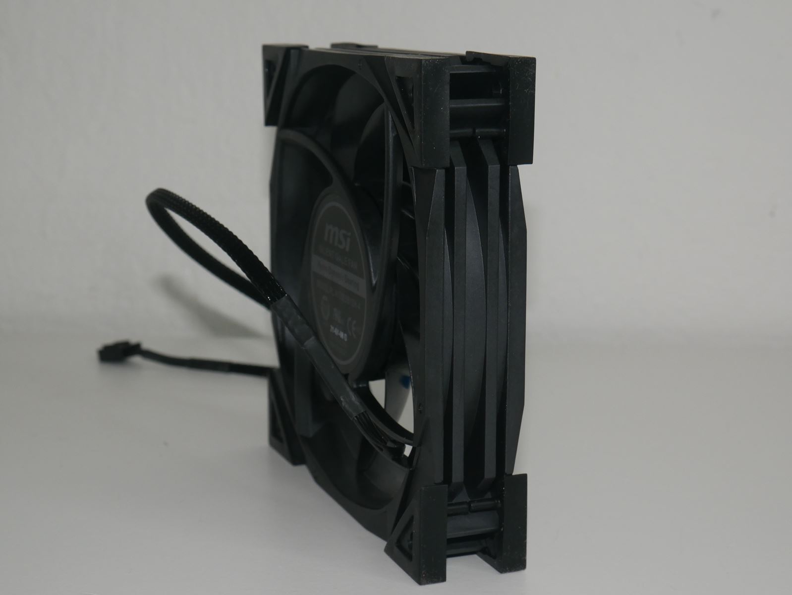 Review MSI MEG Coreliquid S360 19 Review MSI MEG Coreliquid S360 18