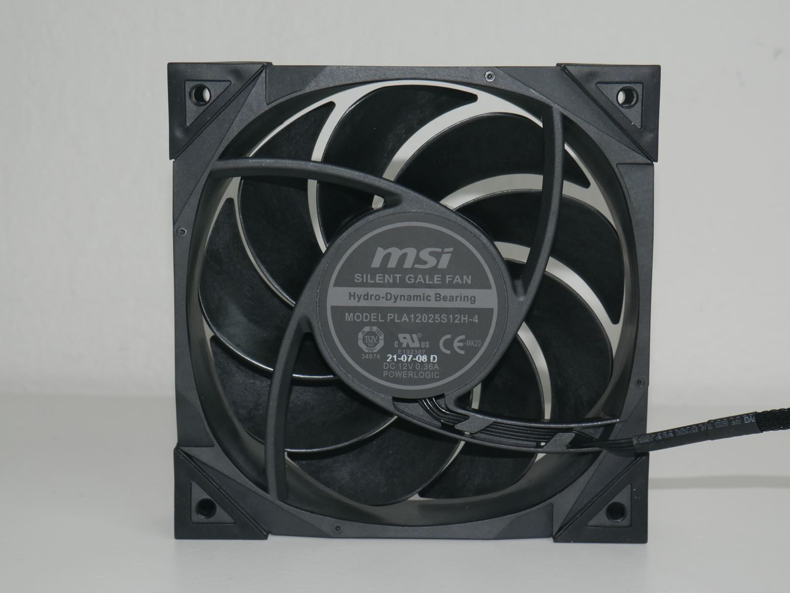 Review MSI MEG Coreliquid S360 20 Review MSI MEG Coreliquid S360 19