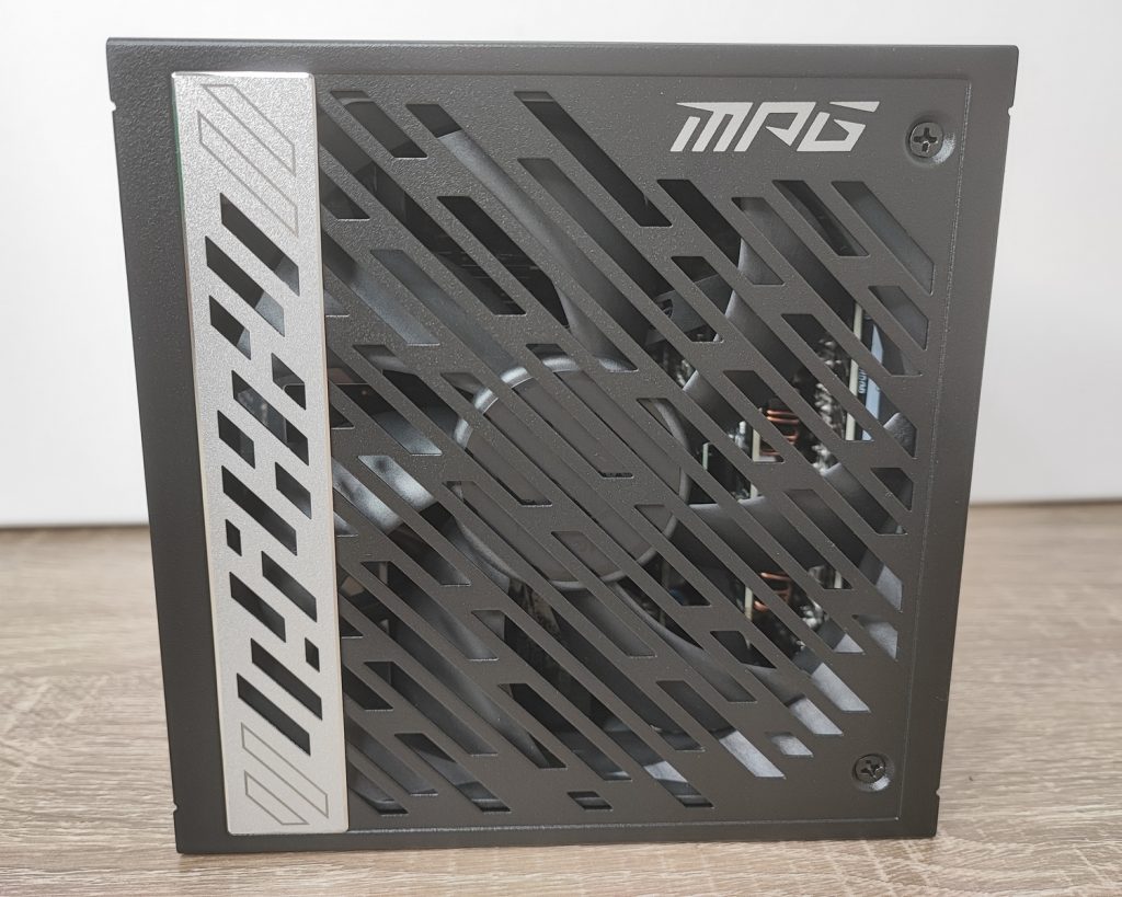 Review MSI MPG A1000G PCIE5 262