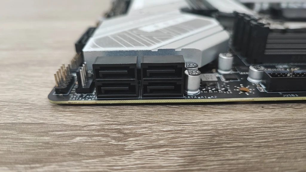 Review MSI MPG B760M EDGE TI WIFI 23