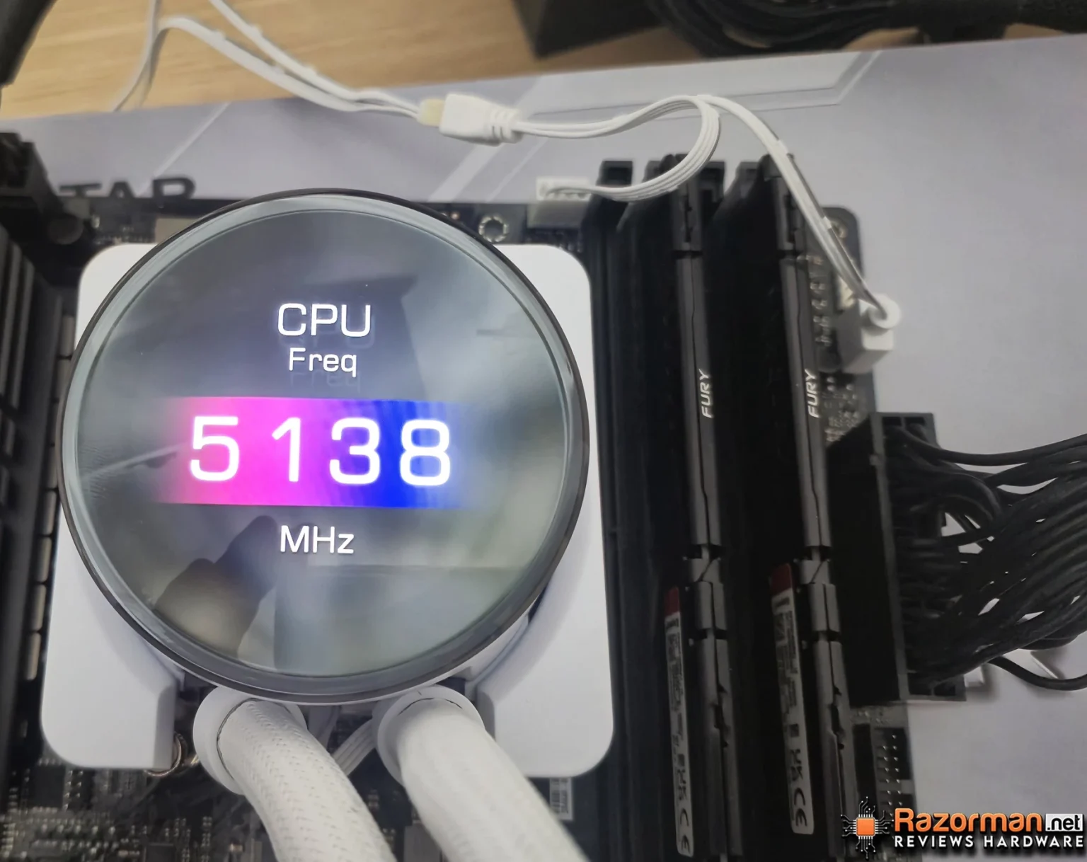 MSI MPG CORELIQUID P13 360