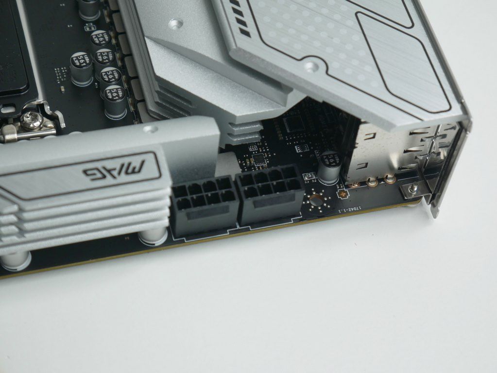 Review MSI MAG B660M MORTAR WiFi DDR4 11 Review MSI MAG B660M MORTAR WiFi DDR4 10