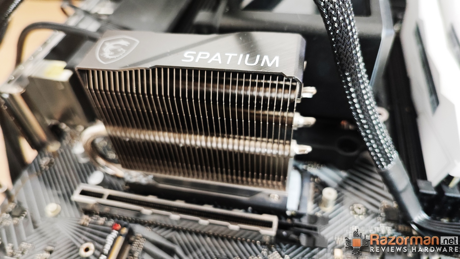 MSI SPATIUM M580 FROZR MSI SPATIUM M580 FROZR