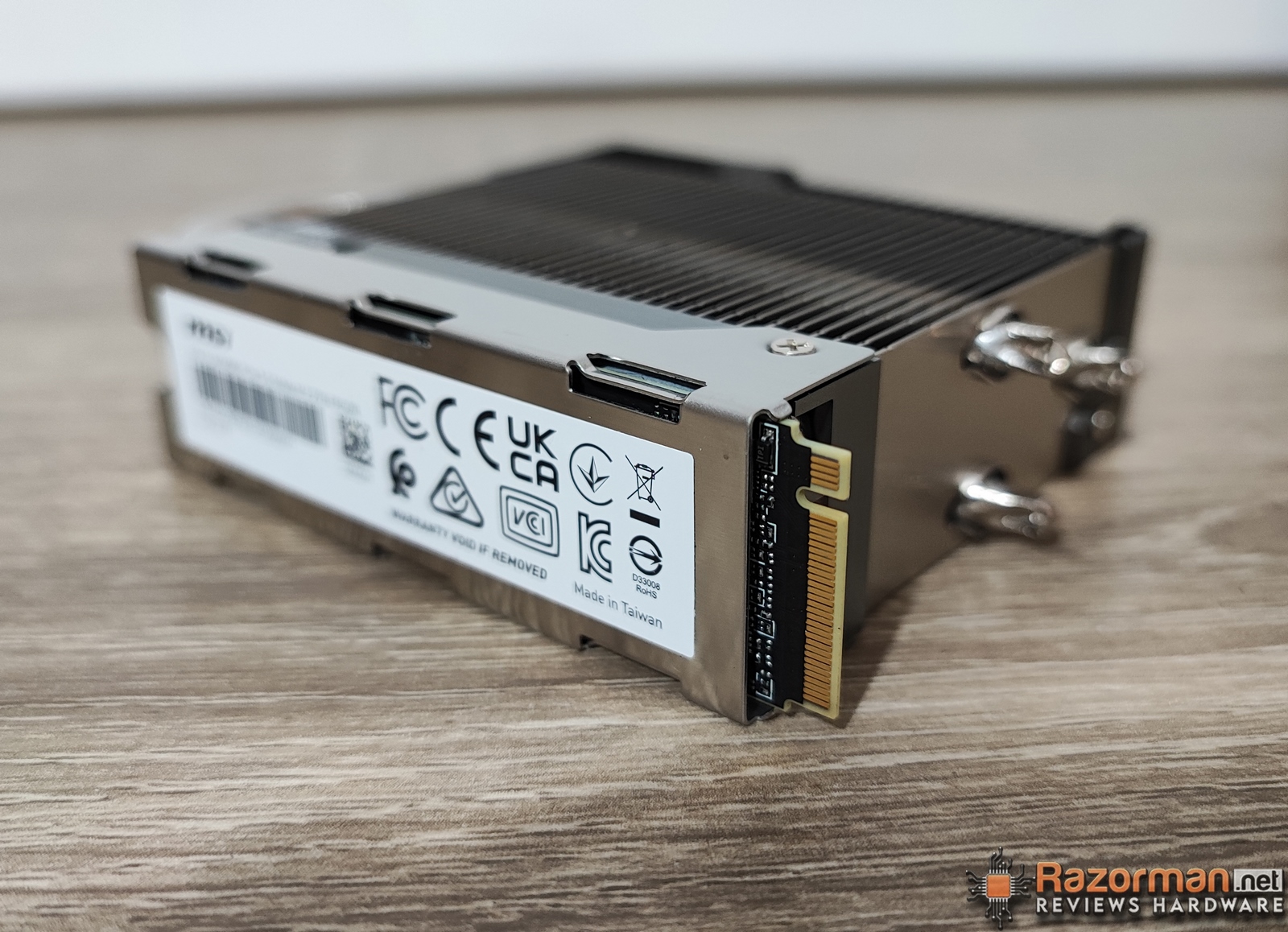 MSI SPATIUM M580 FROZR MSI SPATIUM M580 FROZR