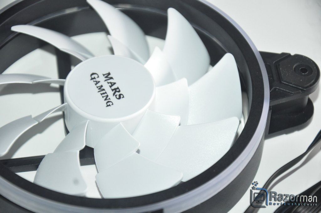 Review Mars Gaming MFXKIT ARGB 8