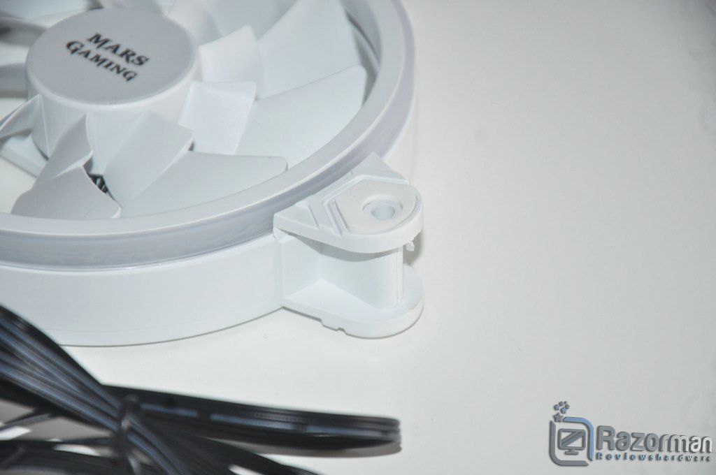 Review Mars Gaming ML240 18 Review Mars Gaming ML240 16