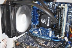 Review Thermaltake Water 3.0 Performer 65 Montaje Thermaltake Water 3.0 Performer (28)