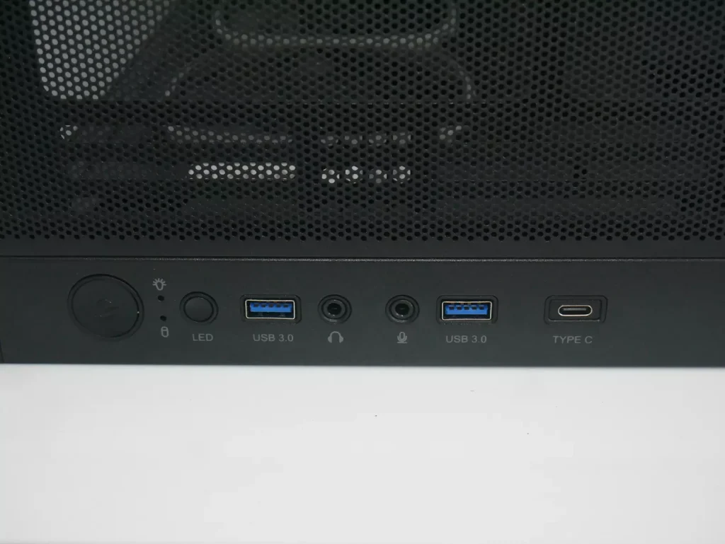 Review Montech SKY Two 13