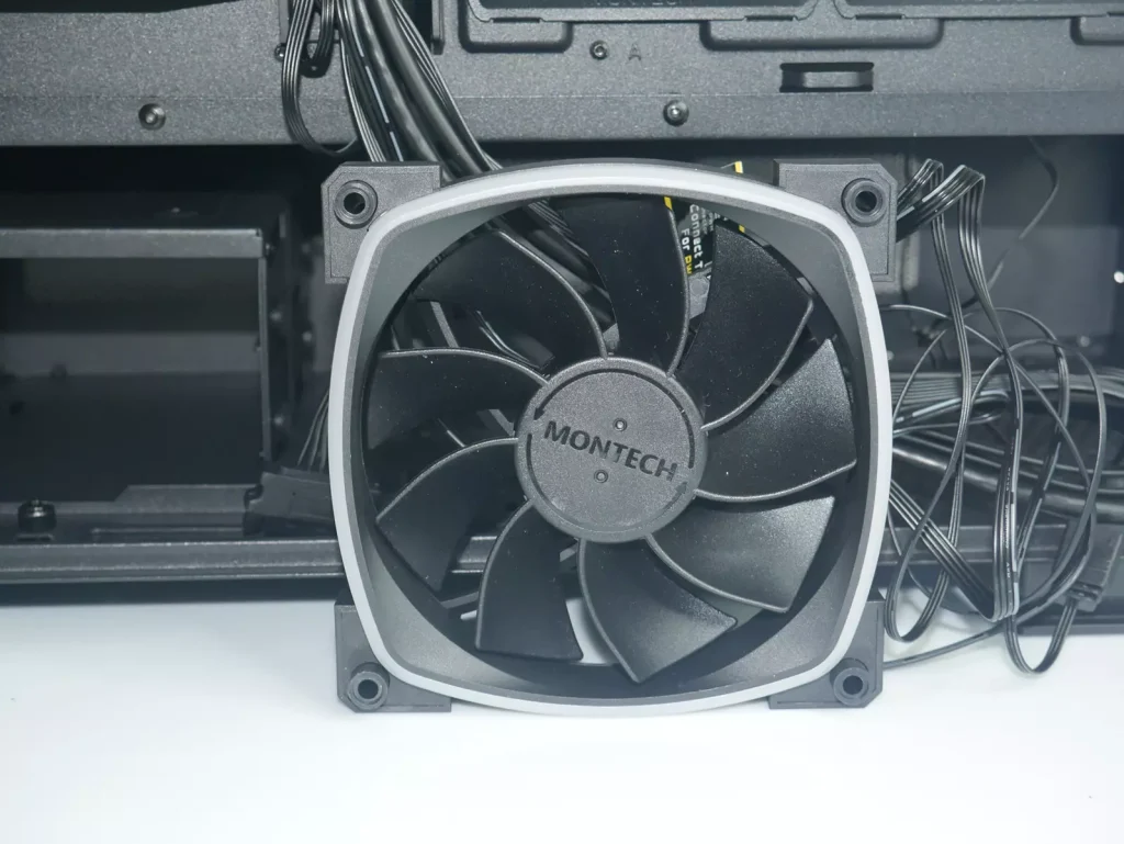Review Montech SKY Two 24