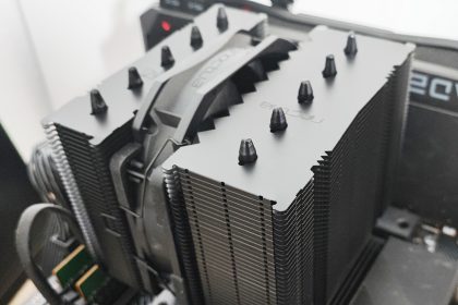Review Noctua NH-D12L Chromax. Black 10