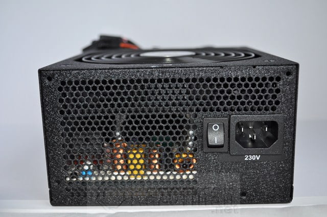 NOX URANO VX 750W (16) Review Fuente Alimentacion NOX URANO VX 750W 17