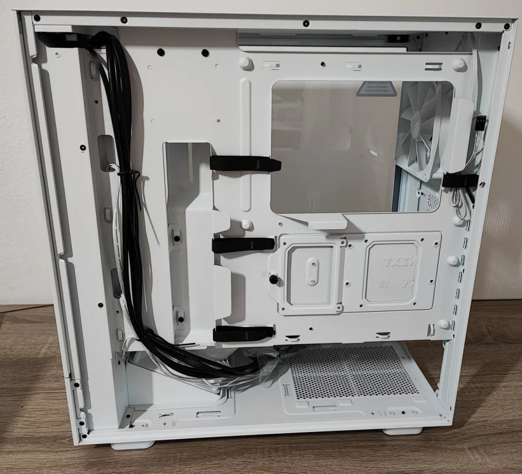 Review NZXT H5 Flow RGB 202