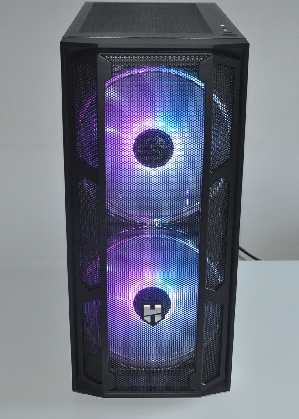 Review NOX Hummer NOVA 4