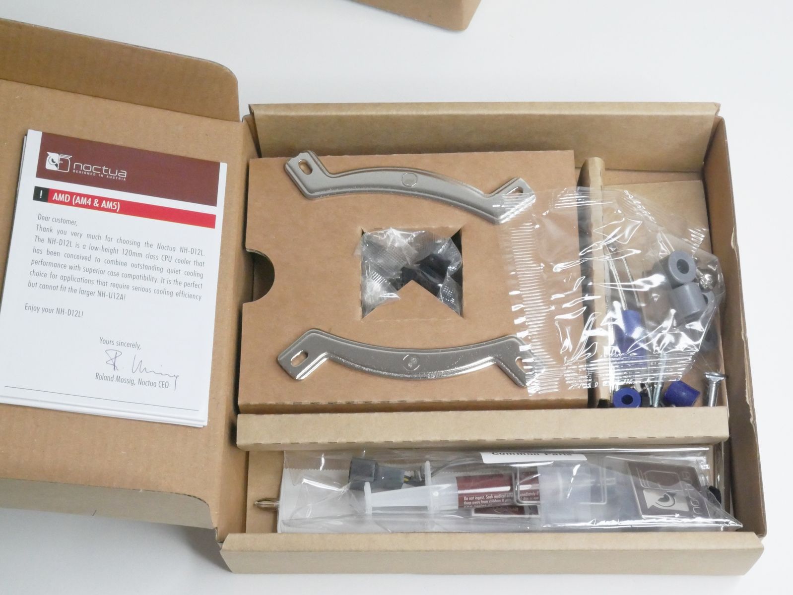 Review Noctua NH-D12L 8 Review Noctua NH-D12L 6