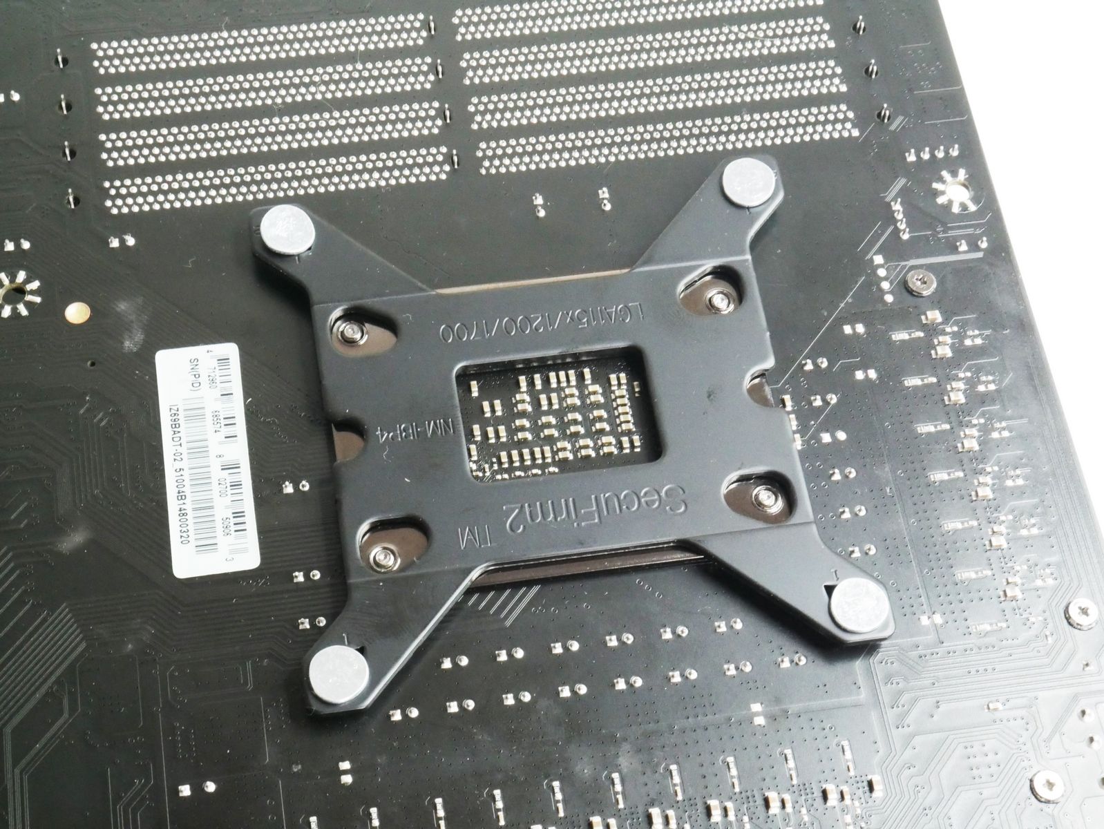 Review Noctua NH-D12L 24 Review Noctua NH-D12L 22