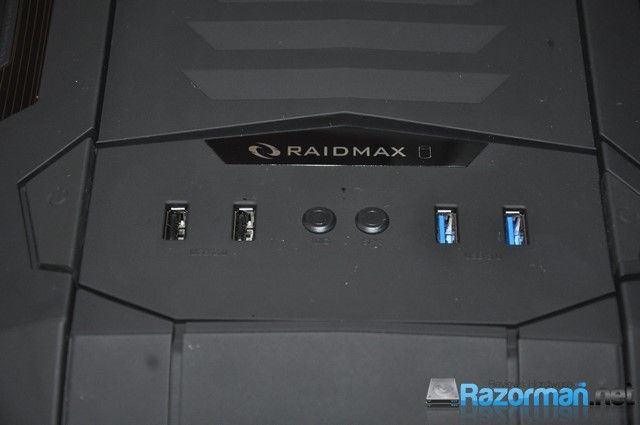 Raidmax Vampire Winterfall (17)