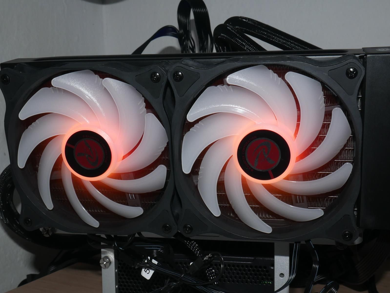 Review Raijintek EOS 240-RBW 22