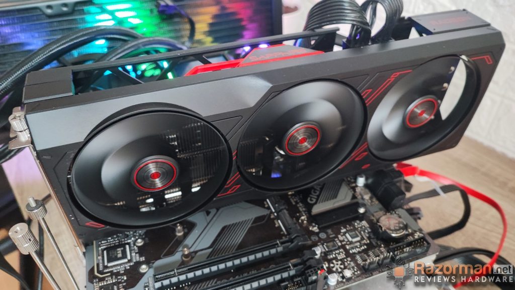 SAPPHIRE AMD RADEON PULSE RX 7900 GRE SAPPHIRE AMD RADEON PULSE RX 7900 GRE