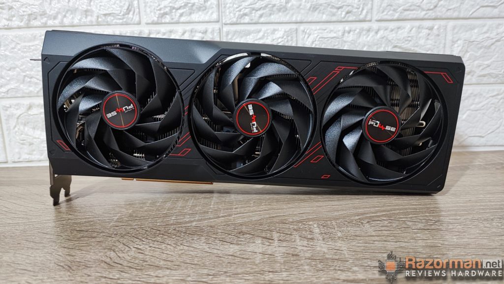 SAPPHIRE AMD RADEON PULSE RX 7900 GRE SAPPHIRE AMD RADEON PULSE RX 7900 GRE