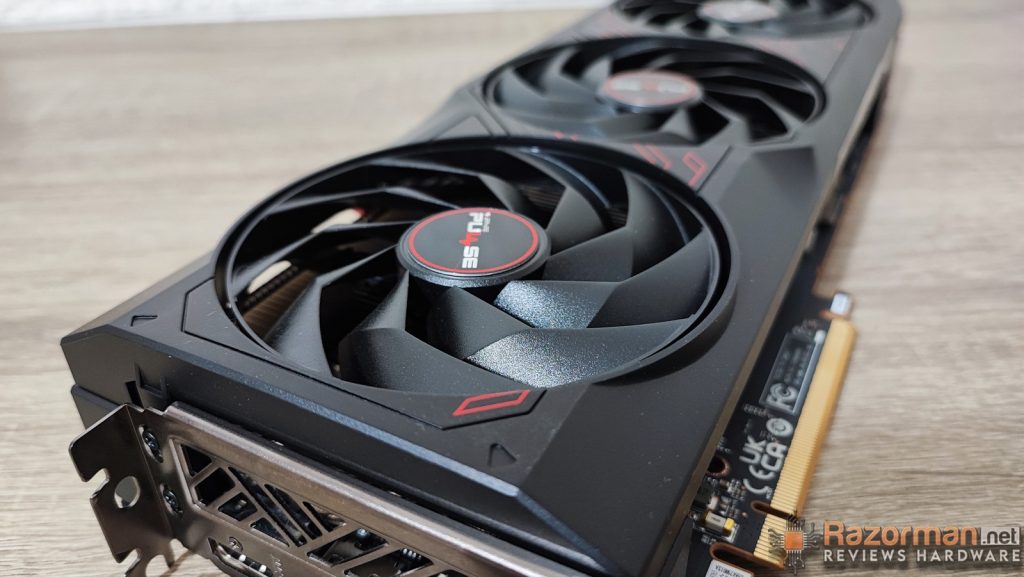 SAPPHIRE AMD RADEON PULSE RX 7900 GRE SAPPHIRE AMD RADEON PULSE RX 7900 GRE
