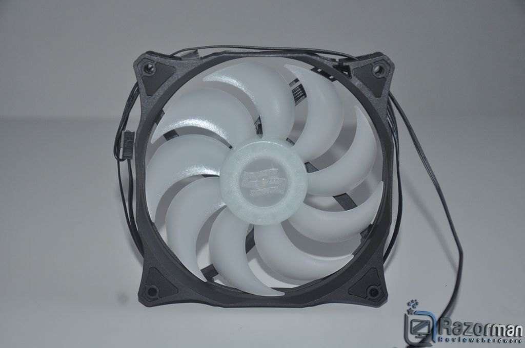 Review SilentiumPC Navis EVO ARGB 240 V2 18