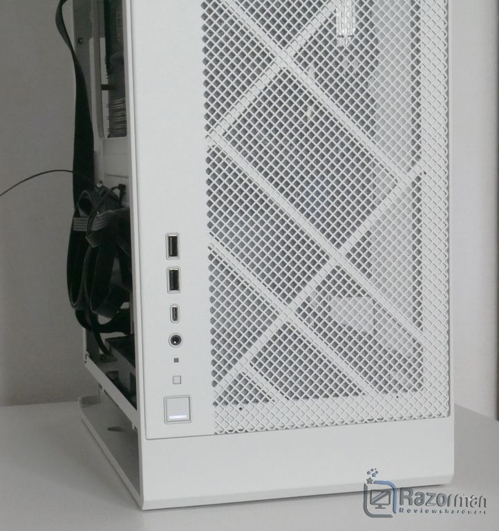 Review Silverstone ALTA G1M 46 Review Silverstone ALTA G1M 45