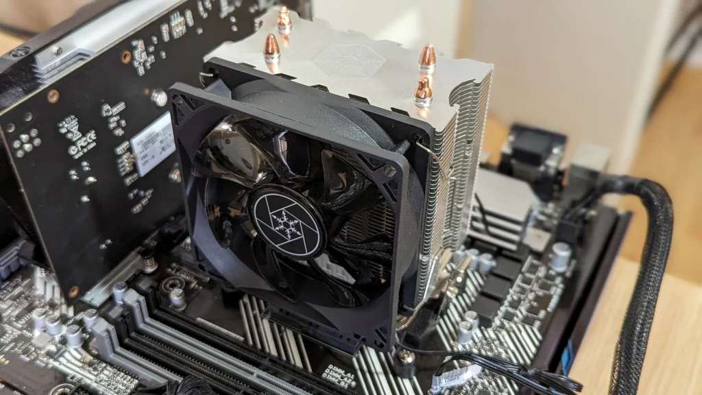 Review Silverstone KR03 28 Review Silverstone KR03 18