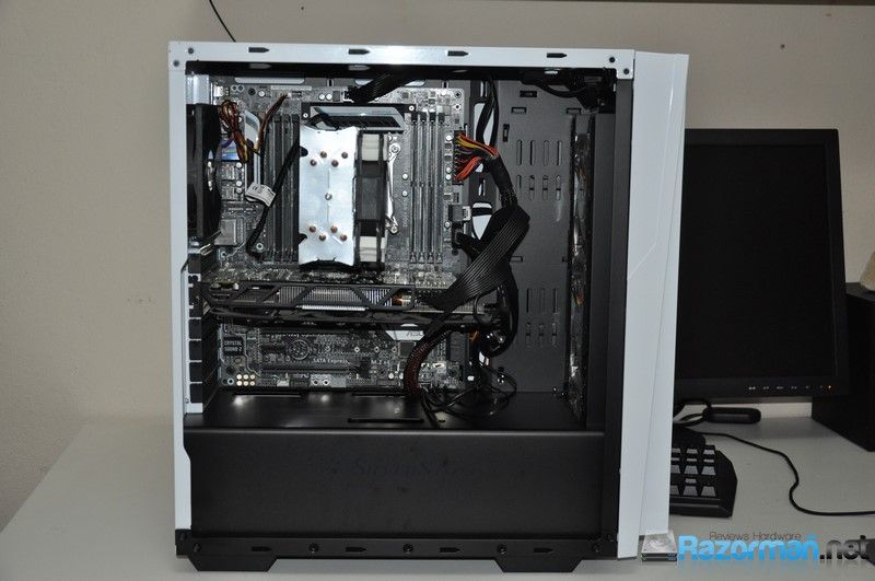 Review Silverstone RL06 32