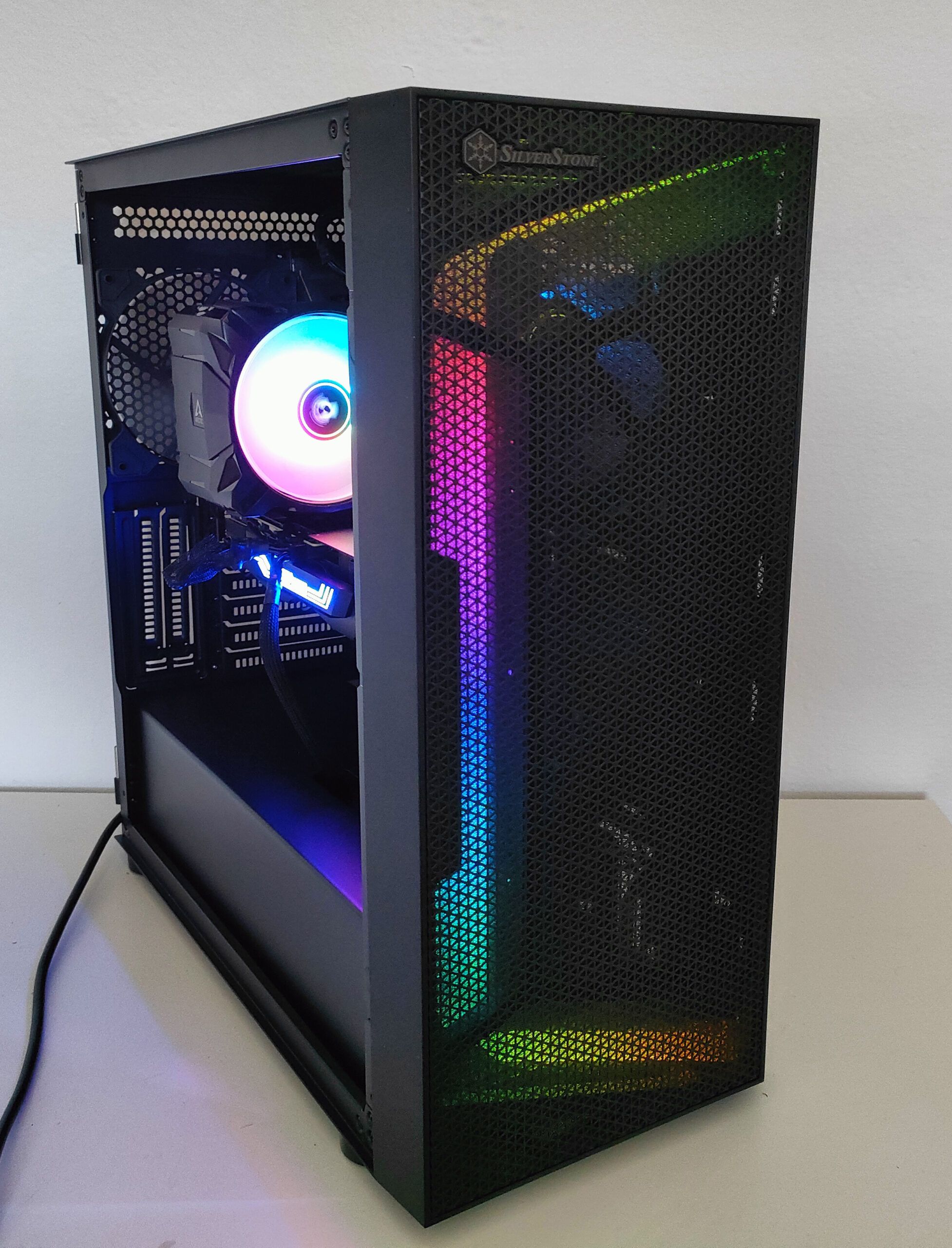 Seta Hardware Review Silverstone Seta H1