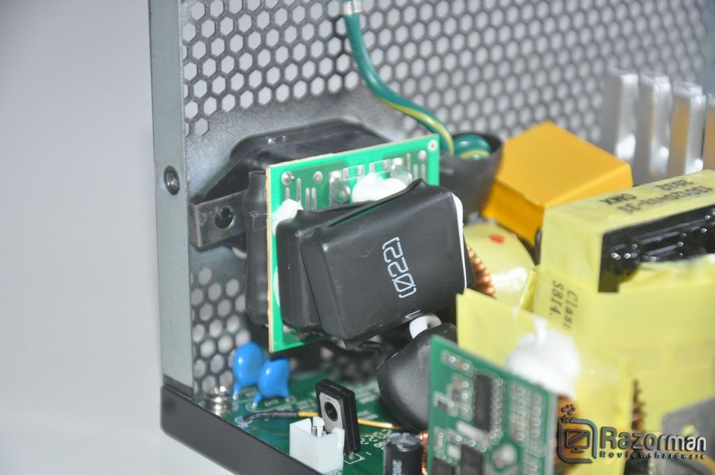 Review Silverstone ST65F-GS 4