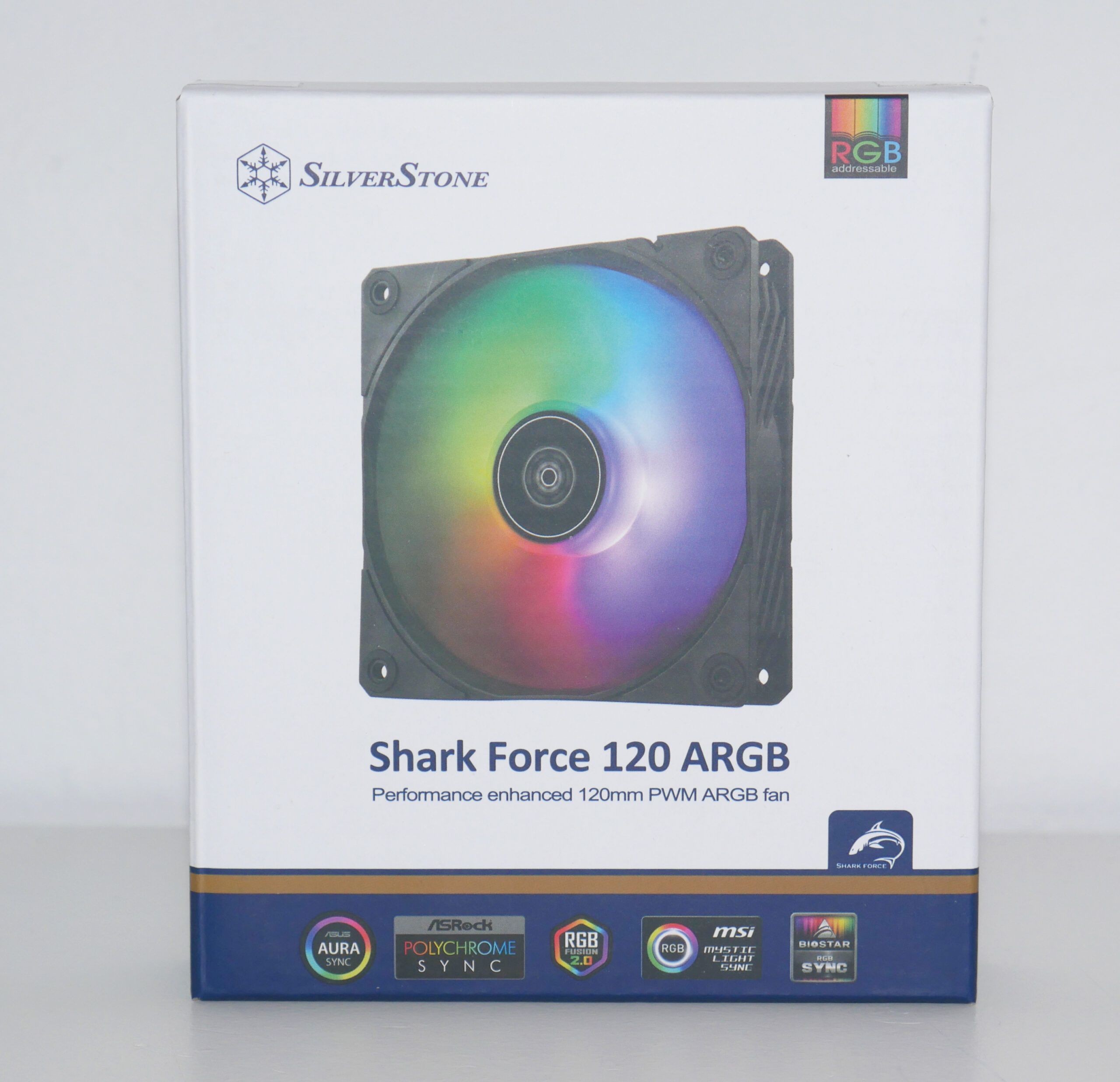 Review Silverstone Shark Force 120 ARGB 23