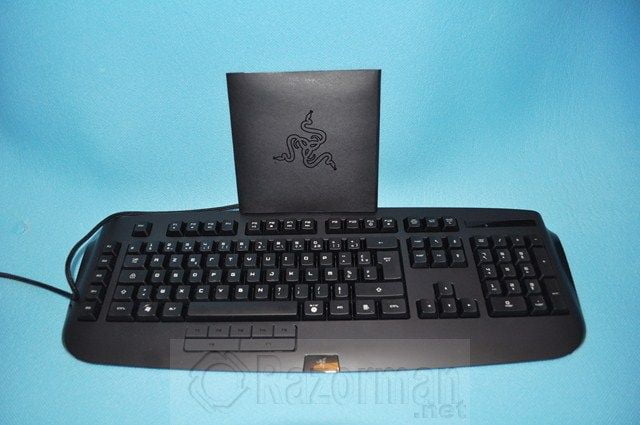 Teclado Razer Anansi (8)