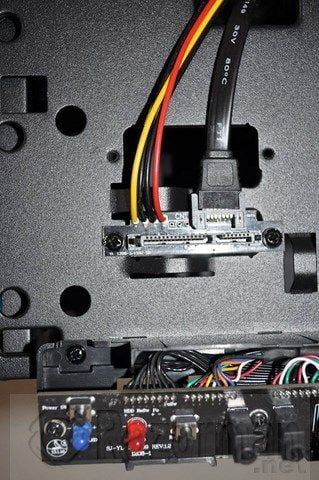 Review Thermaltake Chaser A71 64 Thermaltake Chaser A71 (64)