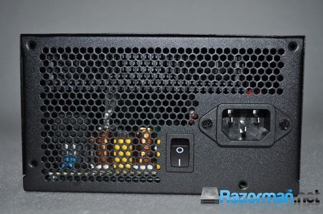 Review Thermaltake TR2 450W 4 Thermaltake TR2 450W (16)