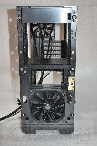 Review Thermaltake Urban T21 51 Thermaltake Urban T21 (51)