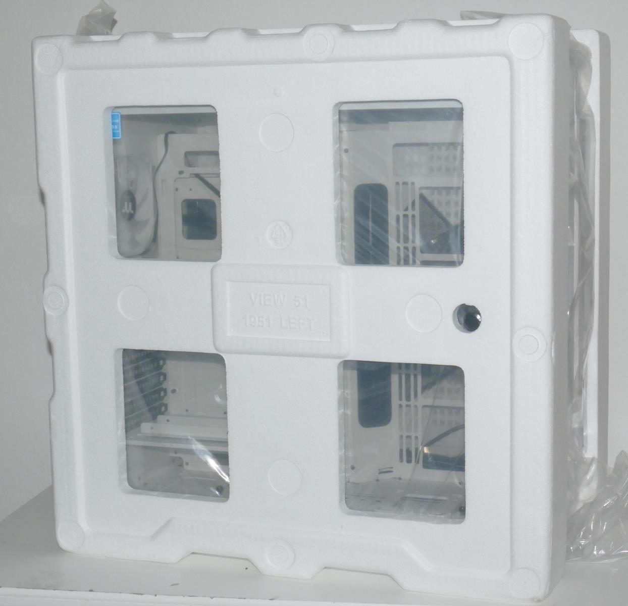 Review Thermaltake View 51 TG Snow ARGB 4 Review Thermaltake View 51 TG Snow ARGB 4