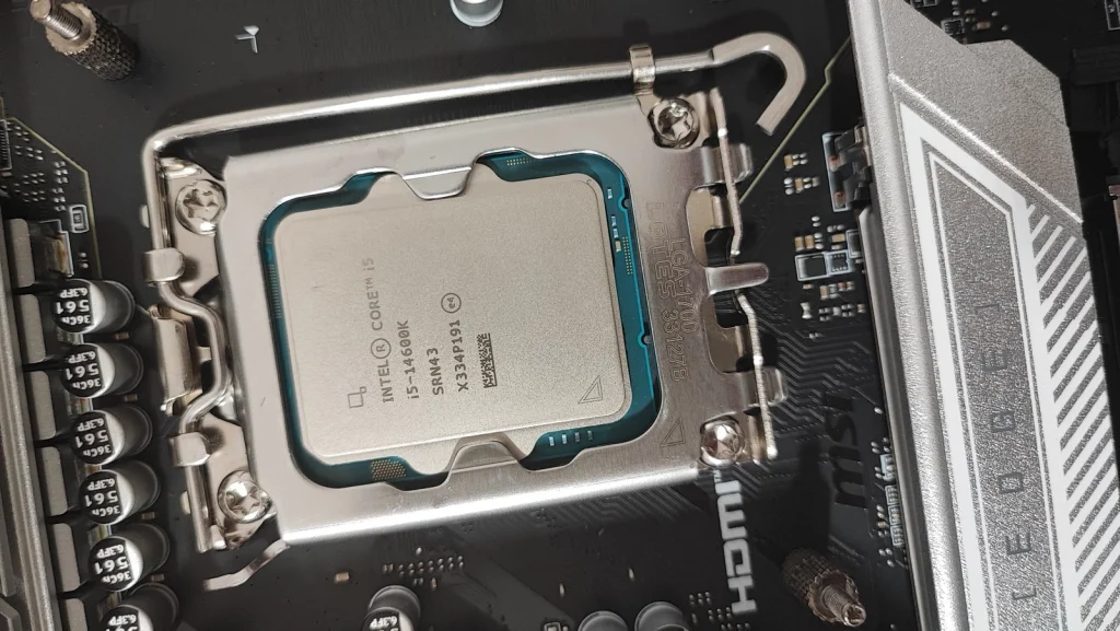 Review Intel Core i5 14600K 158