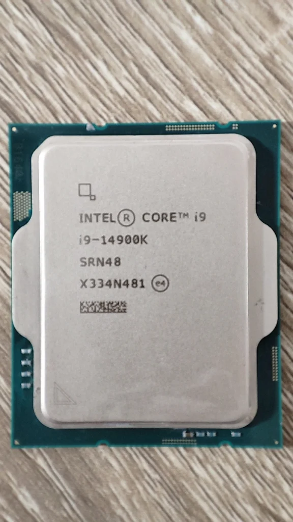 Review Intel Core i9-14900K 7