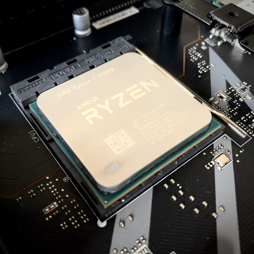 CPU