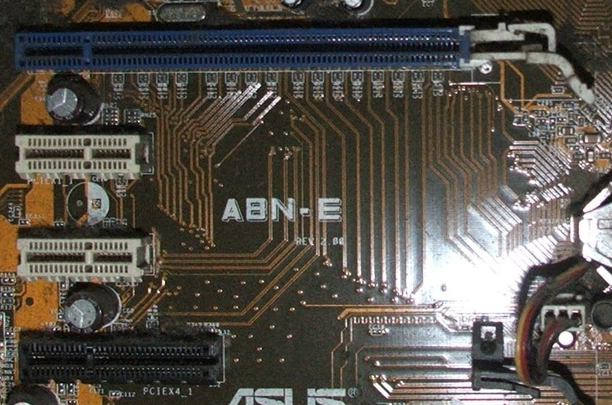 PCIe 7.0 ya es oficial, aunque PCIe 5.0 aún se siente como una novedad 1 pci express 7.0