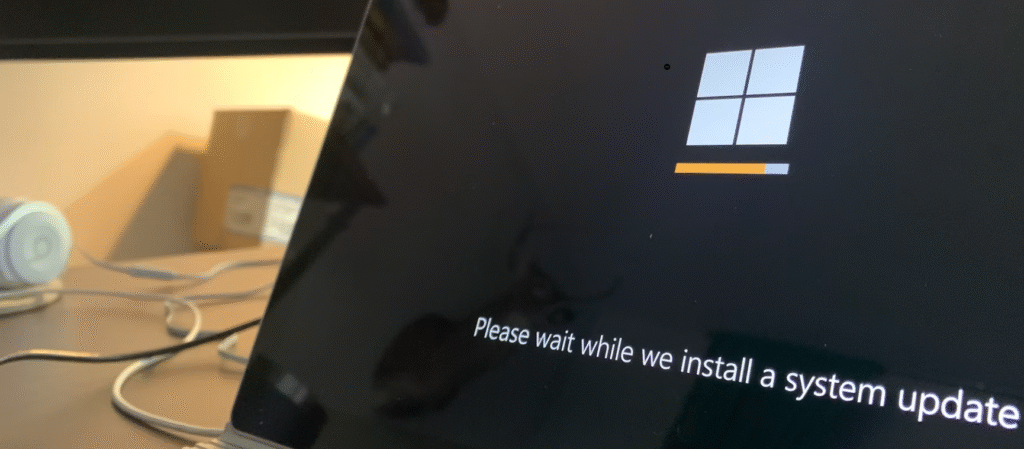 Windows 10 KB5061087